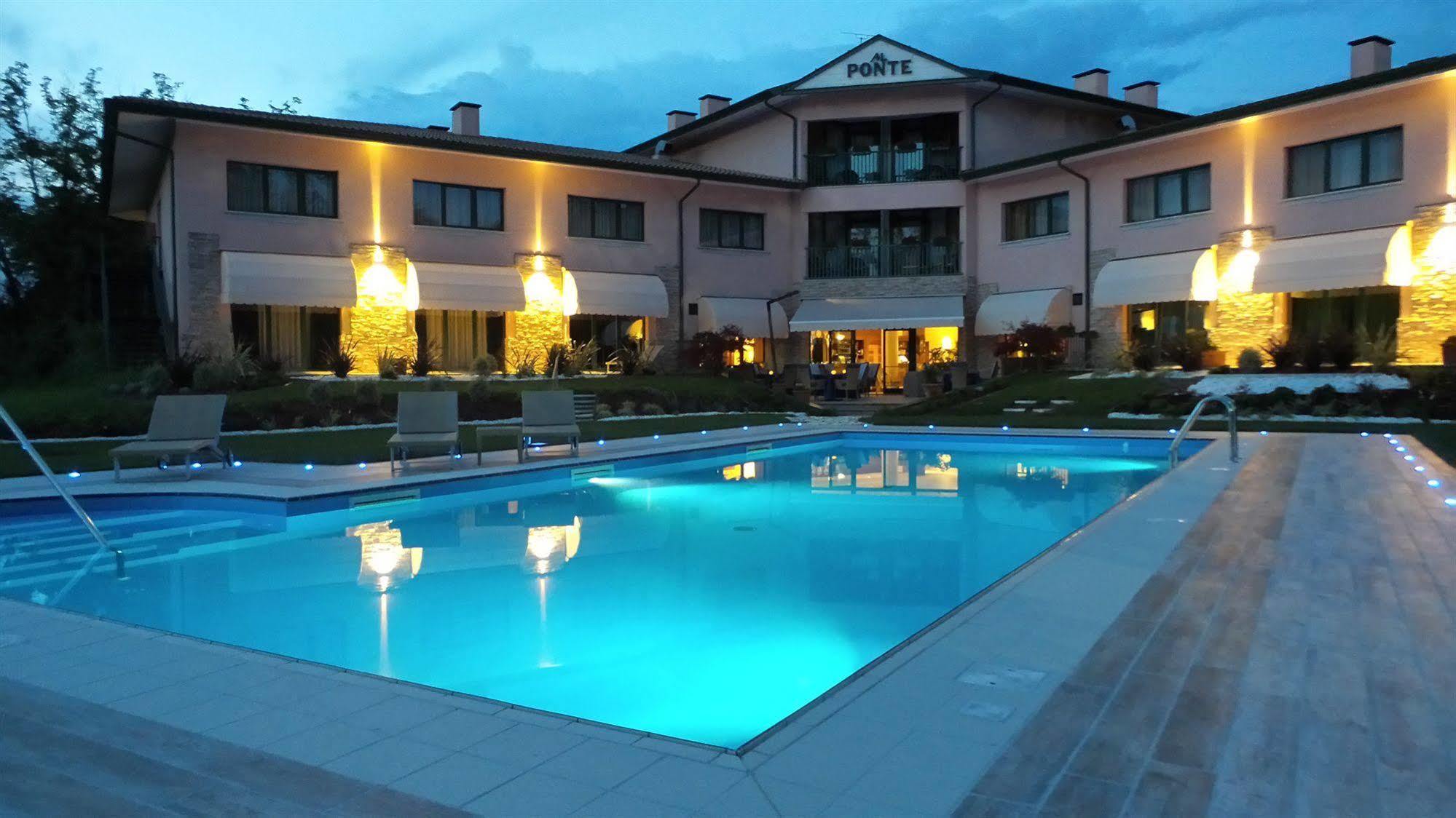 Hotel Al Ponte Gradisca dʼIsonzo Esterno foto