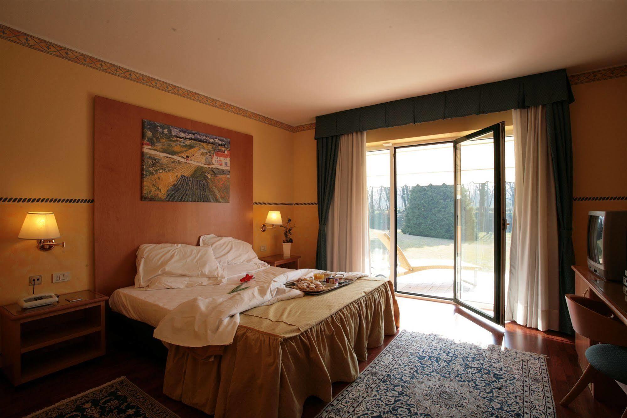 Hotel Al Ponte Gradisca dʼIsonzo Esterno foto