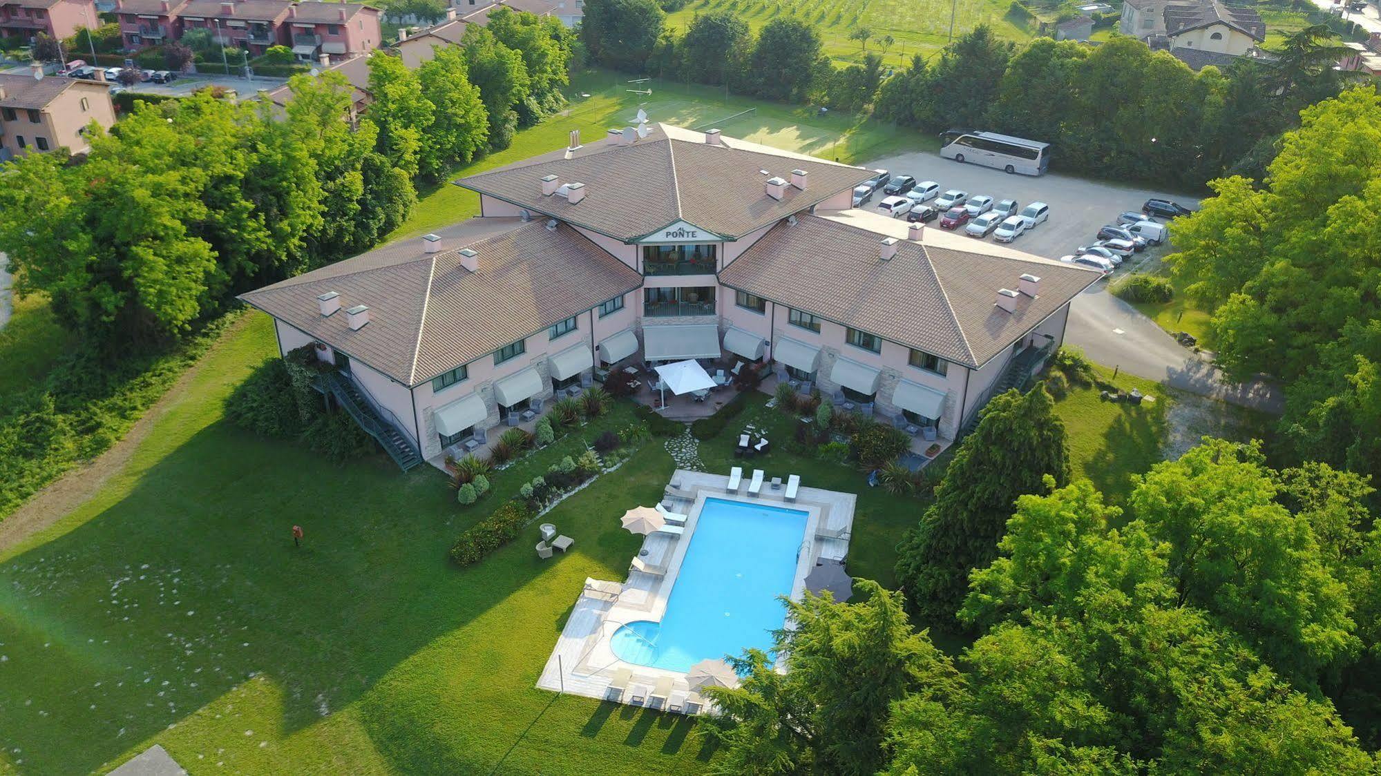 Hotel Al Ponte Gradisca dʼIsonzo Esterno foto